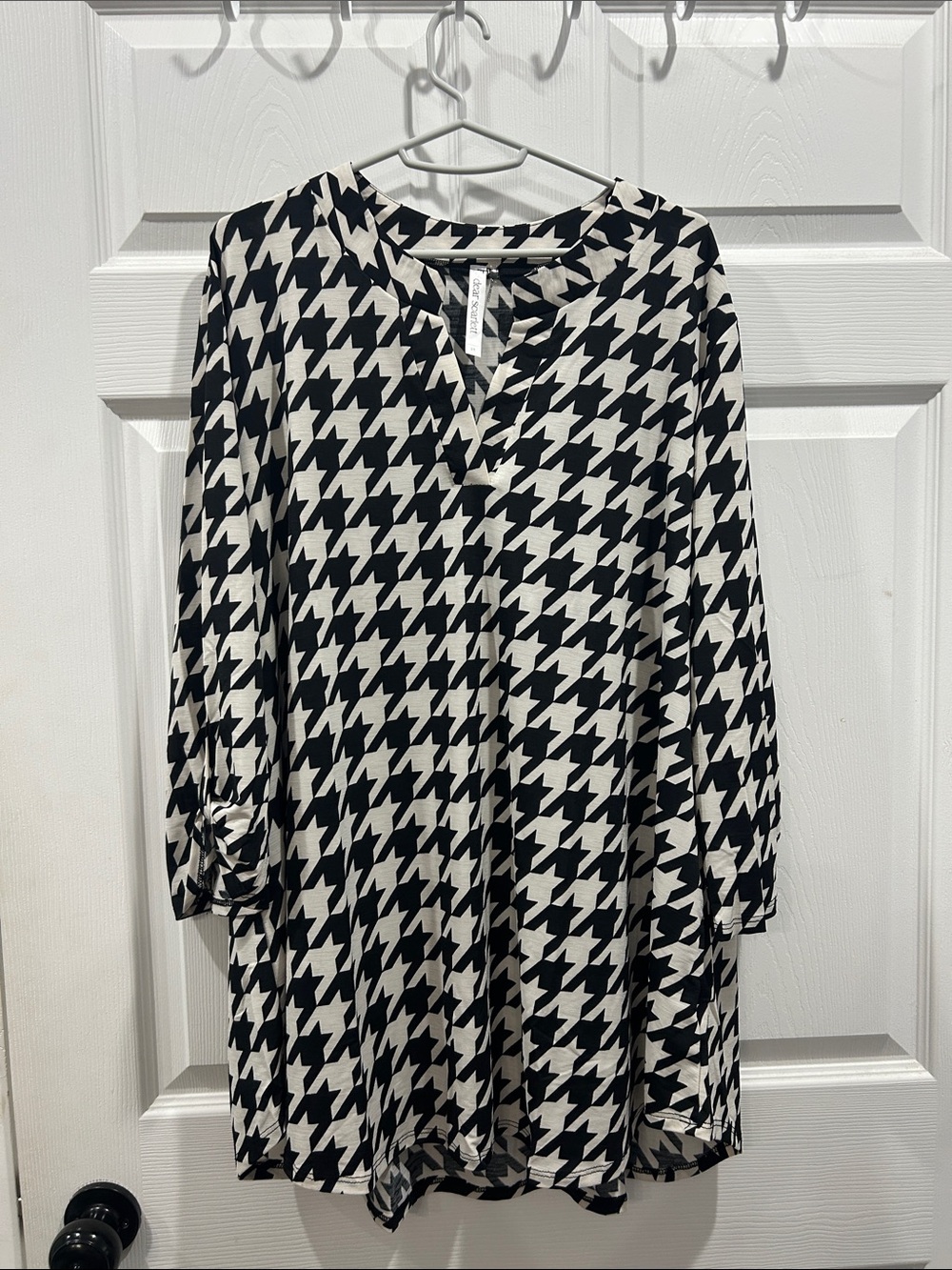 NWOT Black & White Houndstooth Tunic Dress - dear Scarlett